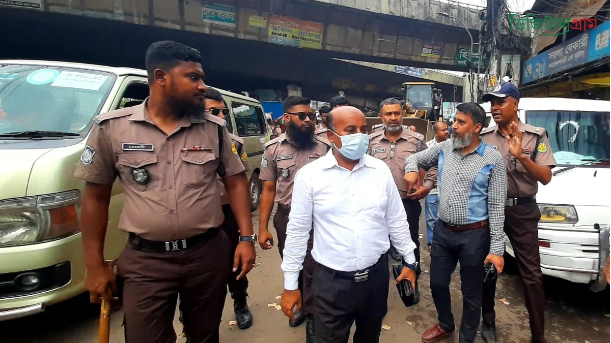 ডিএসসিসির মোবাইল কোর্ট