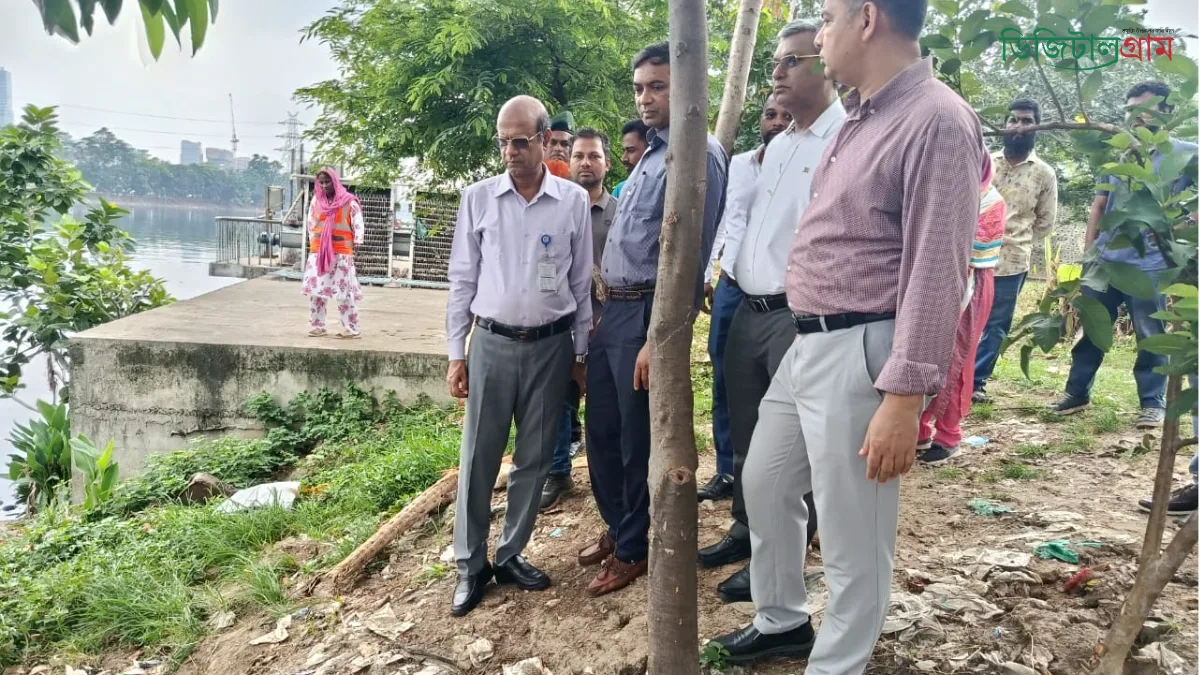 হাতিরঝিলে পরিচ্ছন্নতা কার্যক্রম পরিদর্শনে রাজউক চেয়ারম্যান, সবুজ ও নির্মল পরিবেশ রক্ষায় সম্মিলিত উদ্যোগের আহ্বান